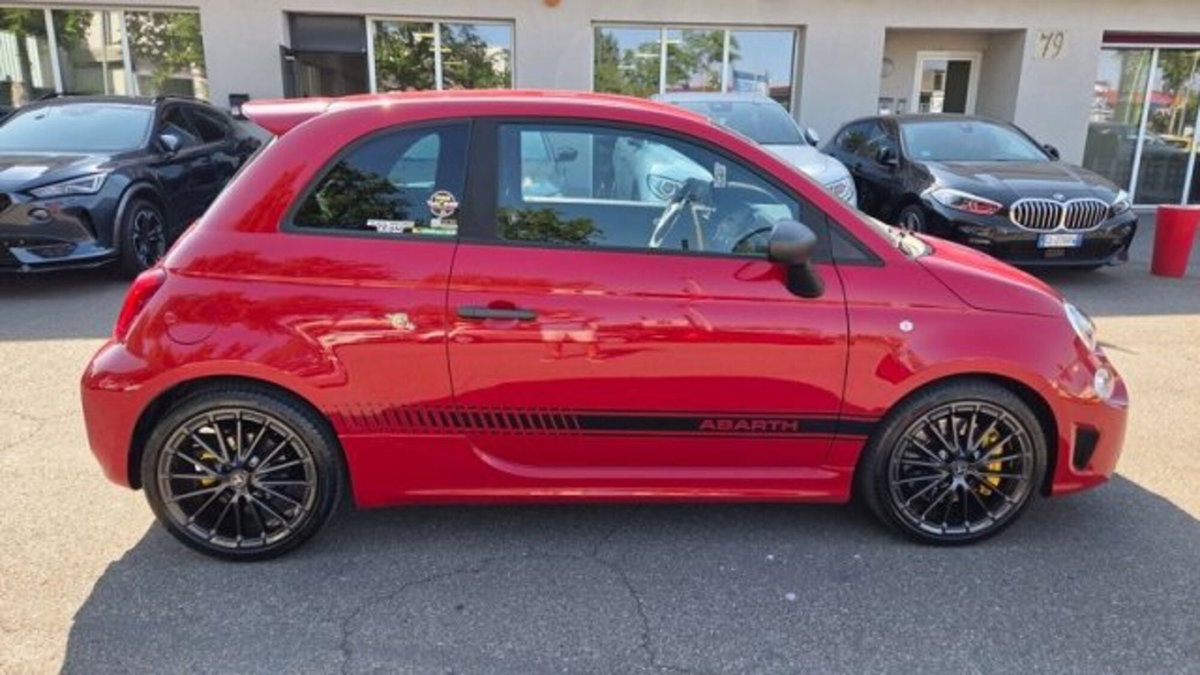 Abarth 695 695 1.4 Turbo T-Jet 180 CV Tributo 131 Rally (5)