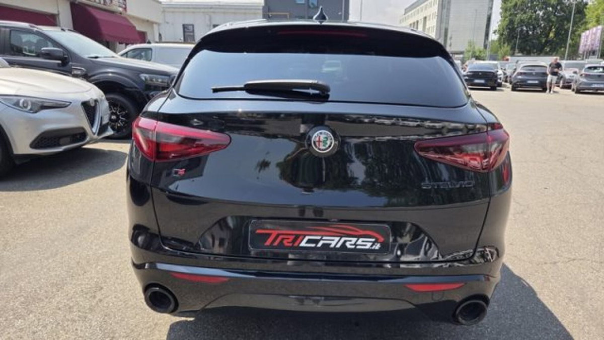Alfa Romeo Stelvio Stelvio 2.2 Turbodiesel 210 CV AT8 Q4 Veloce (4)