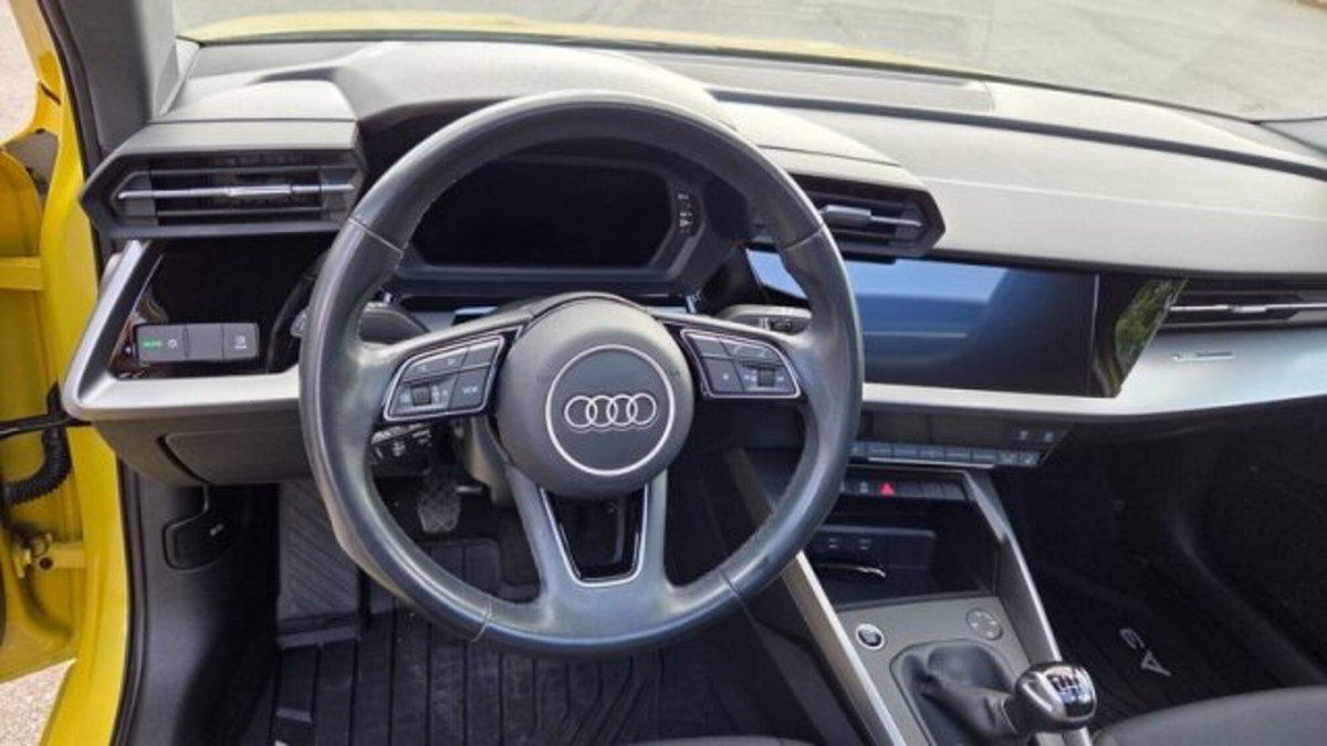 Audi A3 Sportback 35 TFSI Business Advanced (18)