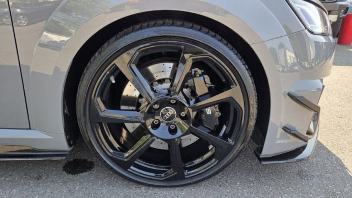 Audi TT RS Coupé 2.5 TFSI quattro S tronic (9)