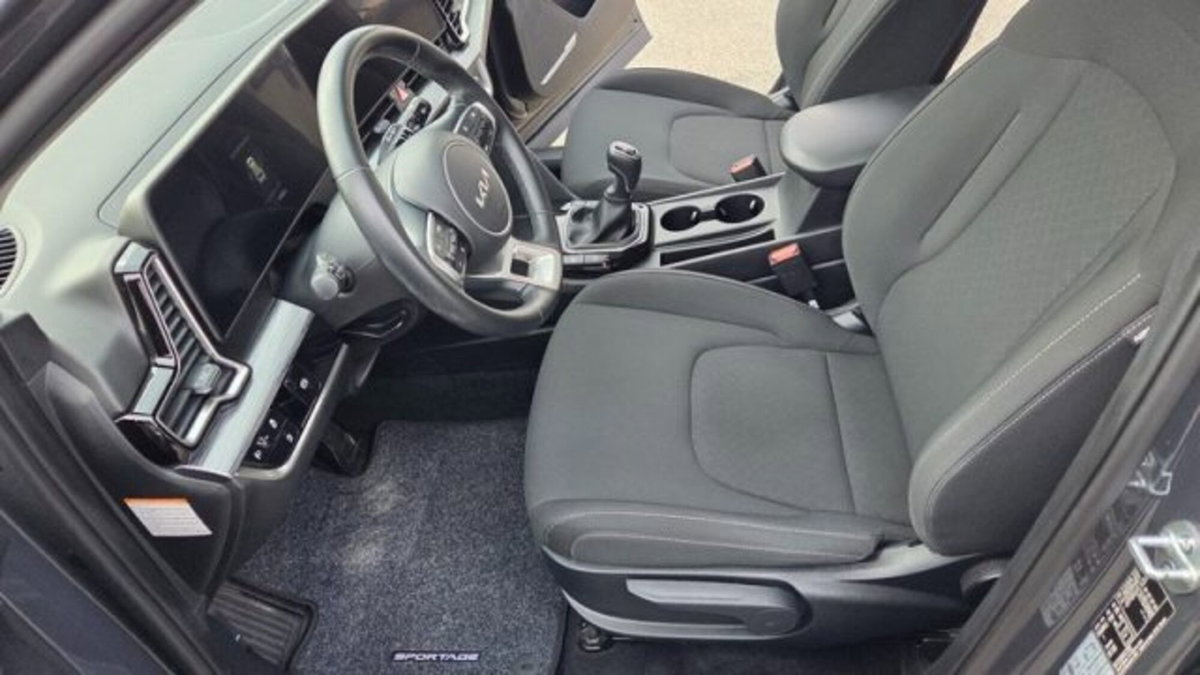 Kia Sportage 1.6 CRDi MHEV Business (18)