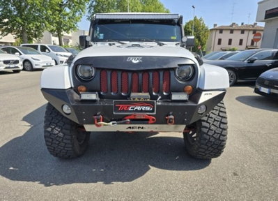 Jeep Wrangler Unlimited 2.8 CRD DPF Sahara Auto (6)