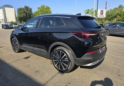 Opel Grandland X 1.6 Hybrid4 Plug-in aut. AWD (3)