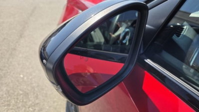 Peugeot 2008 BlueHDi 110 S&S GT (10)