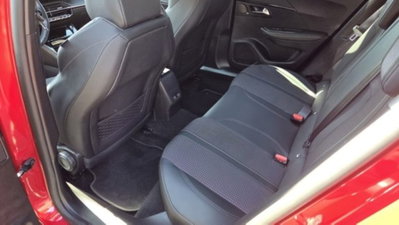 Peugeot 2008 BlueHDi 110 S&S GT (18)