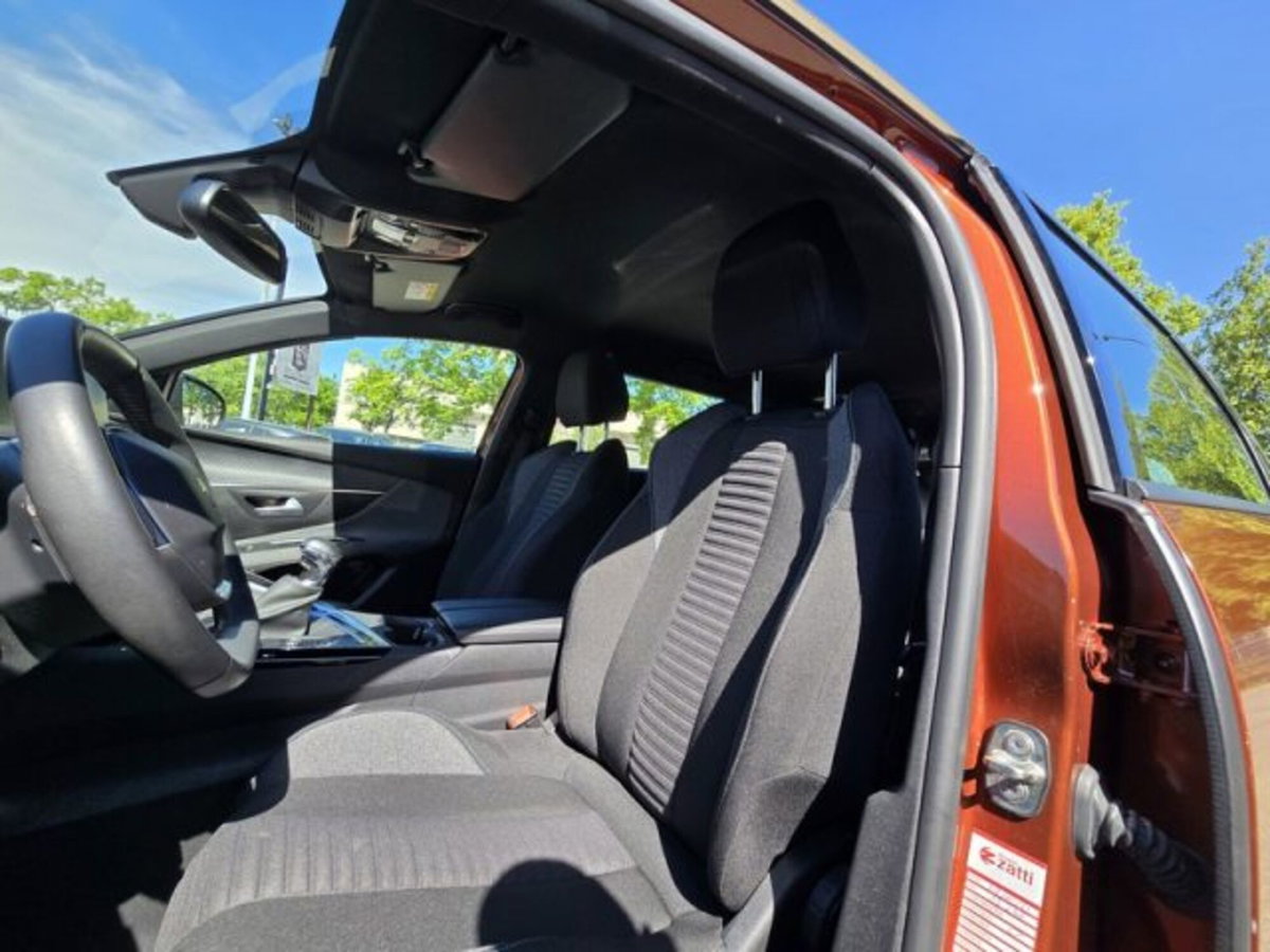 Peugeot 5008 PureTech Turbo 130 S&S EAT8 GT (10)
