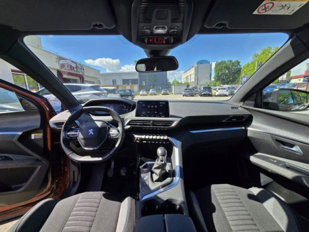 Peugeot 5008 PureTech Turbo 130 S&S EAT8 GT (17)