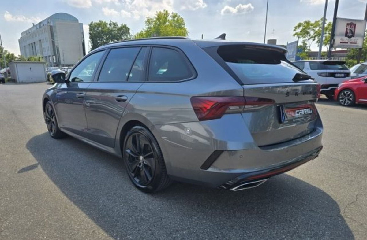 Skoda Octavia Station Wagon 2.0 TDI EVO SCR 200 CV DSG 4x4 Wagon RS (3)
