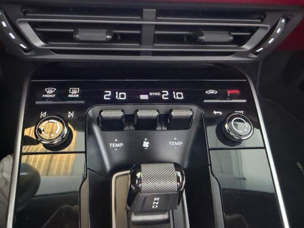 Porsche 911 Cabrio Cabrio 3.0 Carrera 4S (11)
