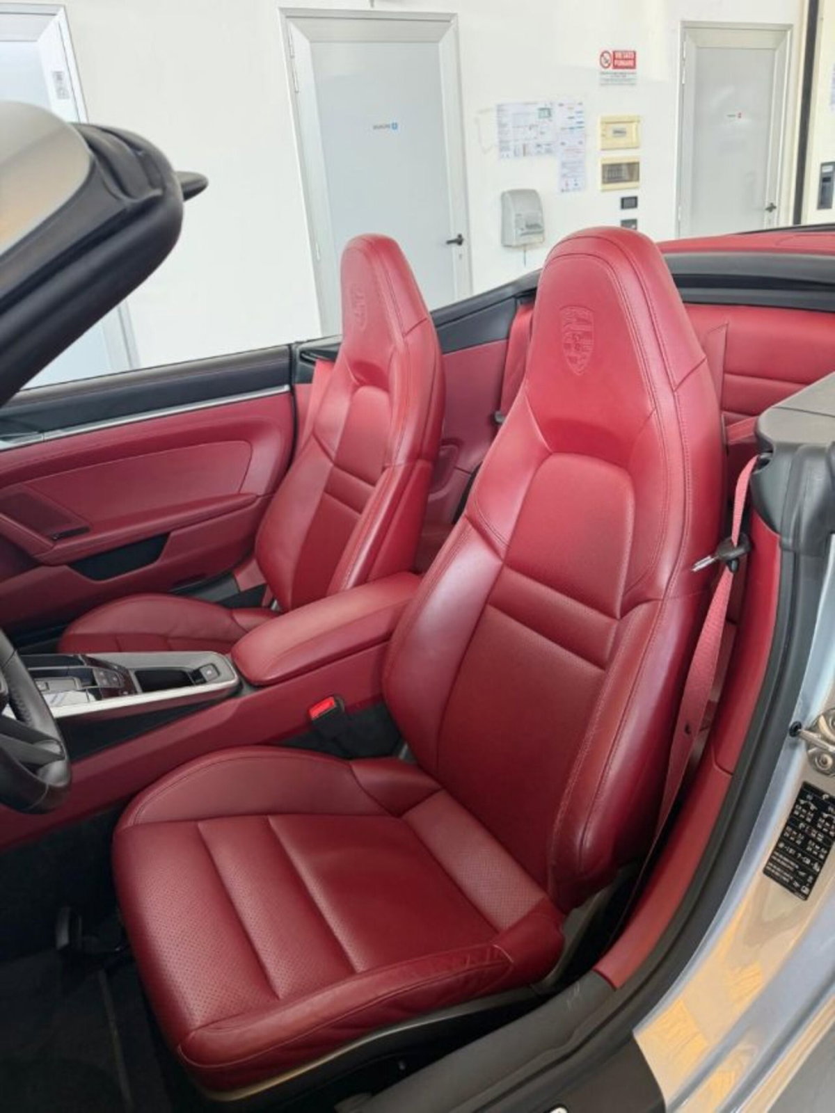 Porsche 911 Cabrio Cabrio 3.0 Carrera 4S (16)