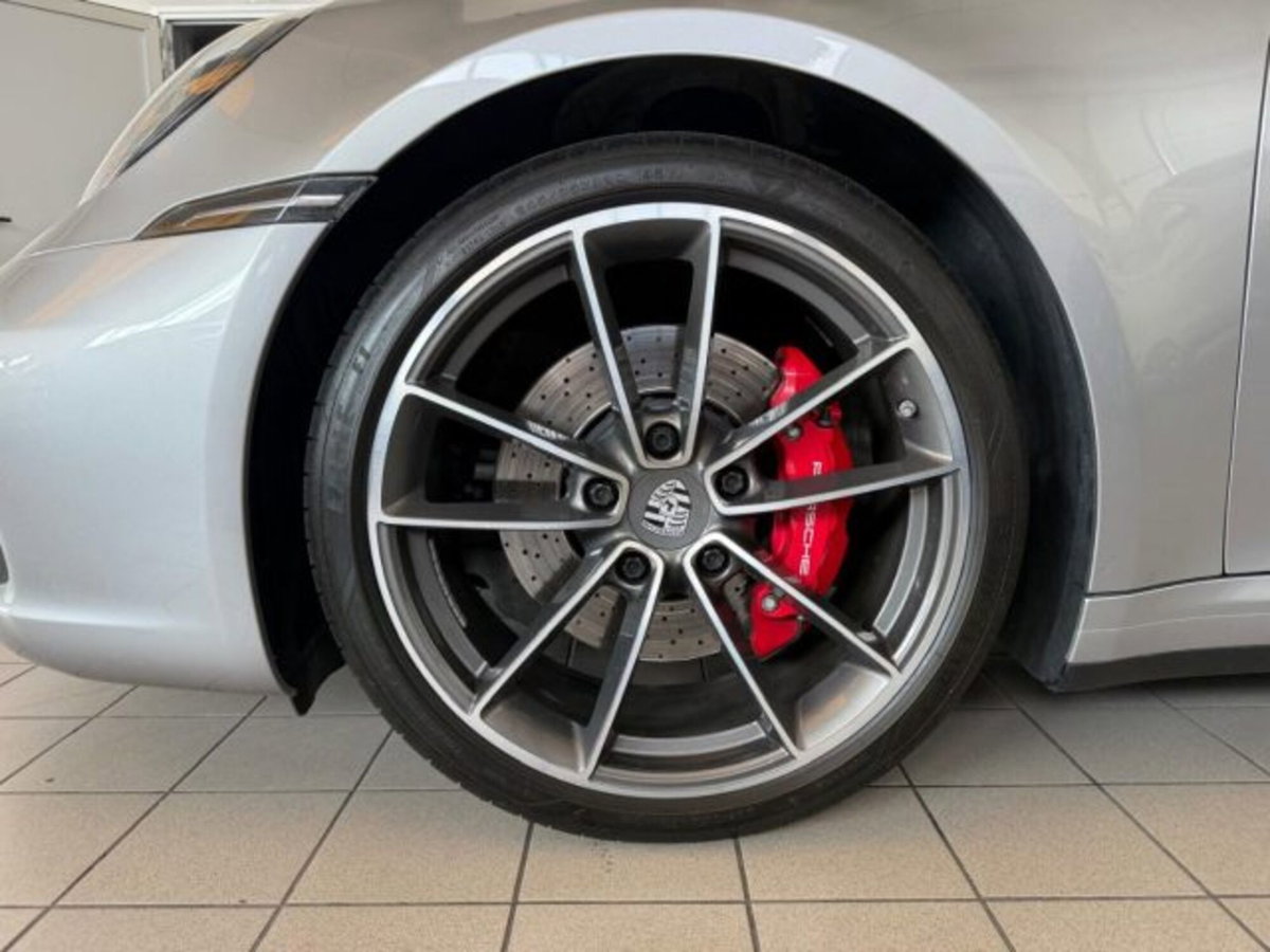 Porsche 911 Cabrio Cabrio 3.0 Carrera 4S (7)