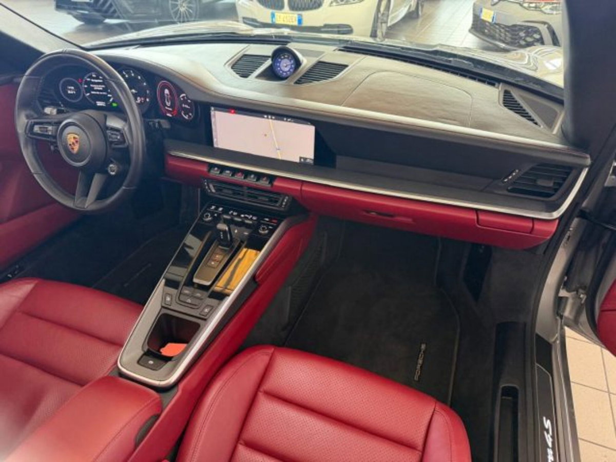 Porsche 911 Cabrio Cabrio 3.0 Carrera 4S (8)