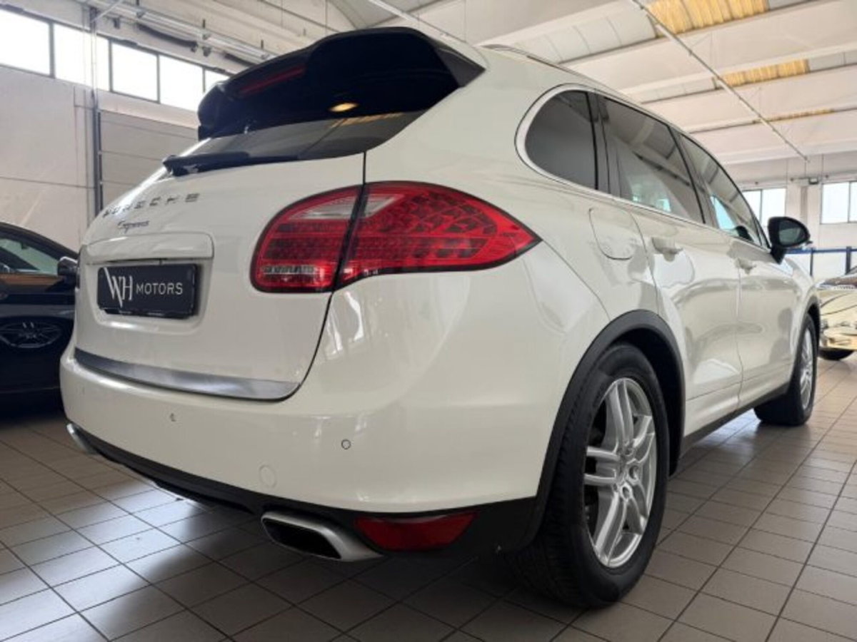 Porsche Cayenne 3.0 Diesel (6)