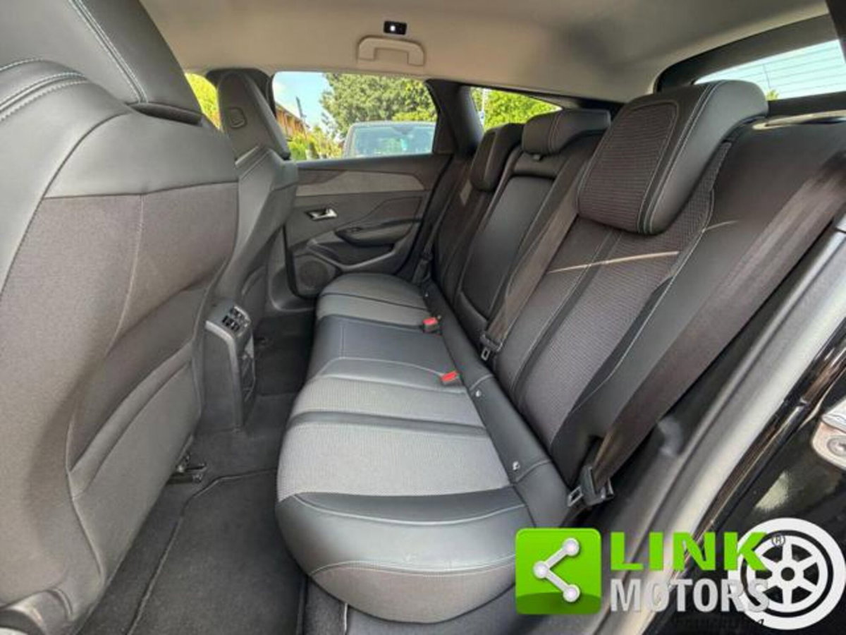 Peugeot 308 SW BlueHDi 130 S&S EAT8 Allure Pack (13)