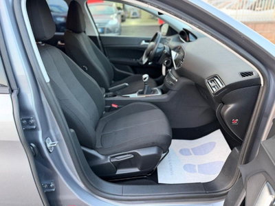 Peugeot 308 SW BlueHDi 120 S&S EAT6 GT Line (11)