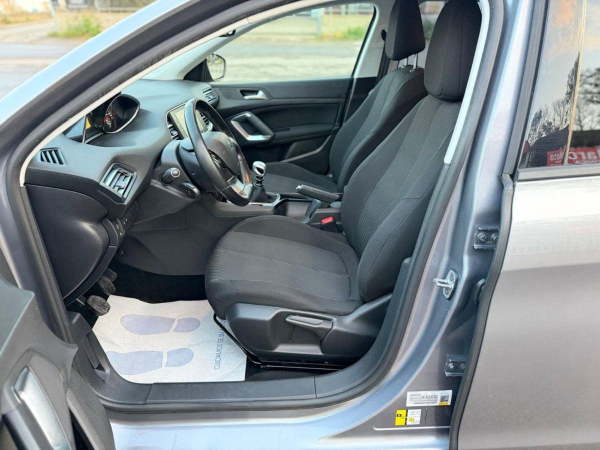 Peugeot 308 SW BlueHDi 120 S&S EAT6 GT Line (8)