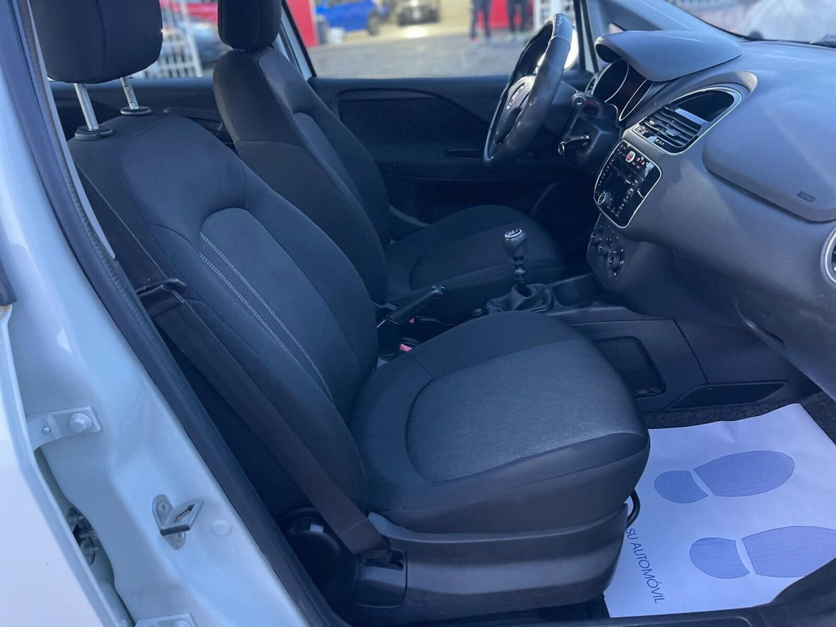 Fiat Grande Punto 1.4 5 porte Actual Natural Power (6)