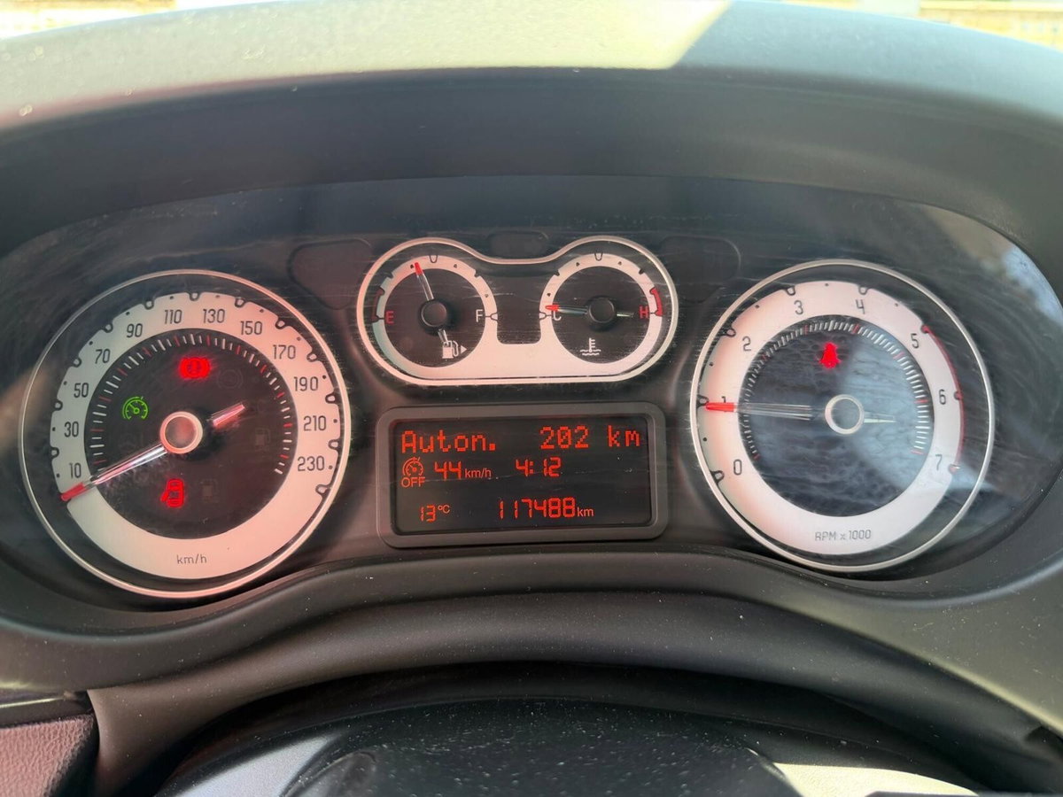 Fiat 500L 1.3 Multijet 95 CV Business (11)