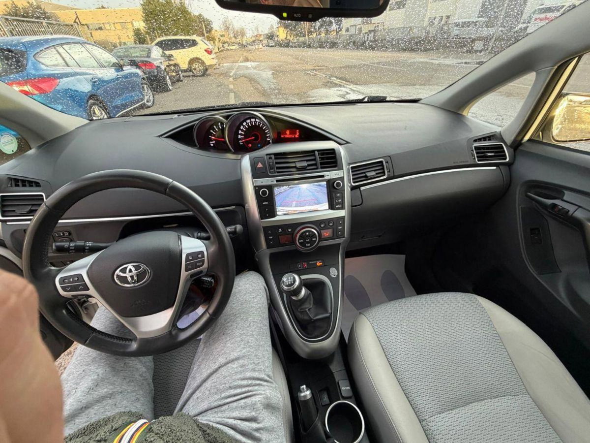 Toyota Verso 1.6 D-4D Style (13)