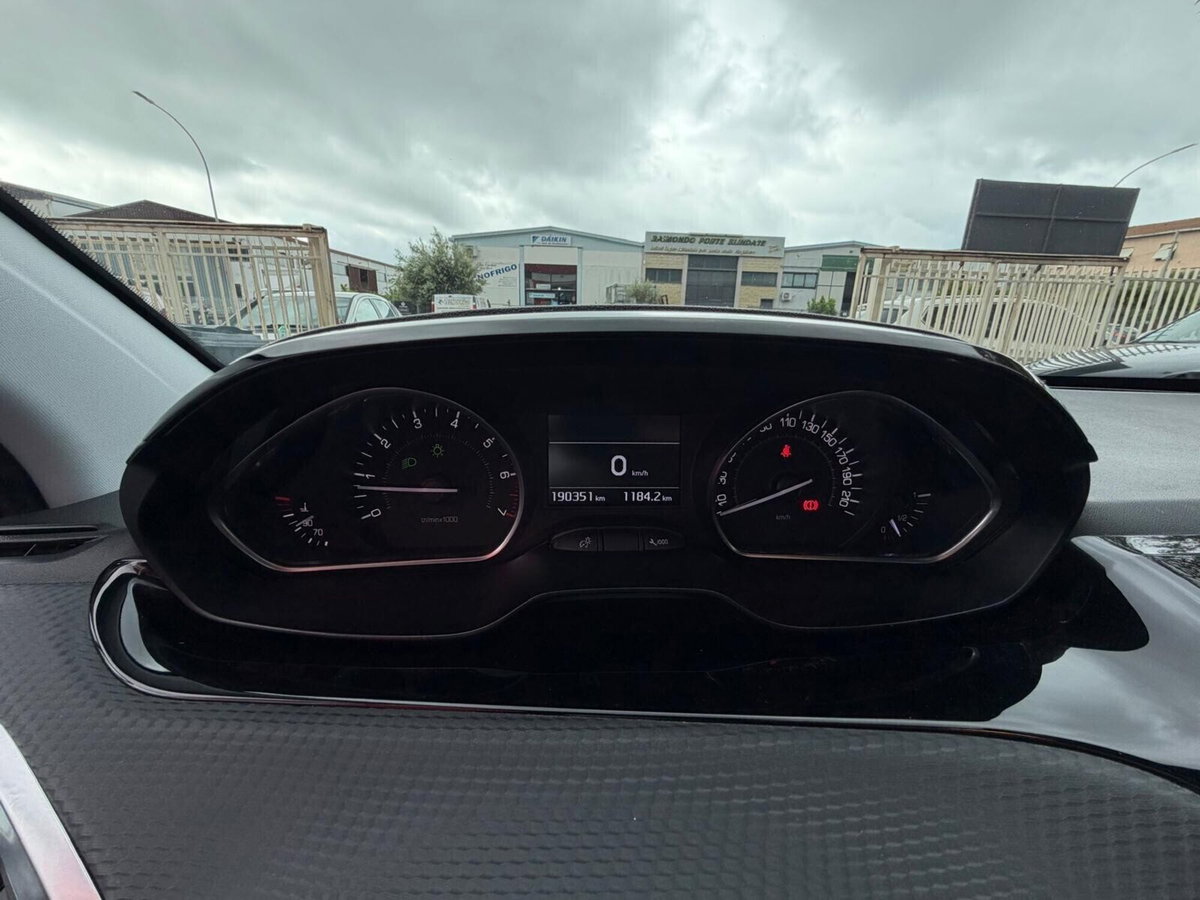 Peugeot 208 82 3p. GPL Allure (13)