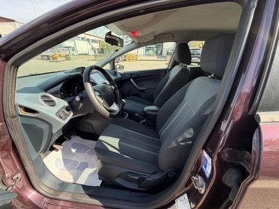Ford Fiesta 1.4 TDCi 5p. Titanium (9)