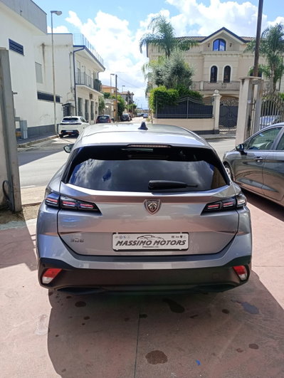 Peugeot 308 SW 1.5 bluehdi Active Pack s&s 130cv eat8 (2)