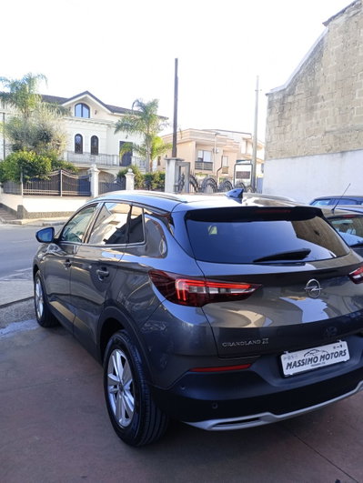 Opel Grandland 1.5 diesel Ecotec aut. Business Elegance (5)
