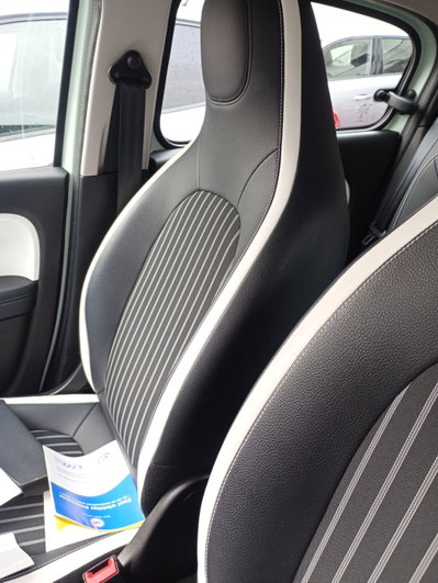 Renault Twingo TCe 95 CV Intens (12)