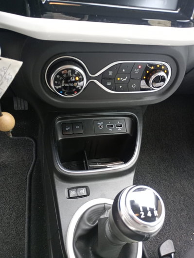 Renault Twingo TCe 95 CV Intens (14)