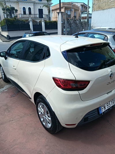 Renault Clio dCi 8V 75CV Start&Stop 5 porte Energy Zen (6)