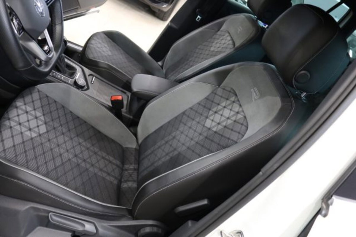 Volkswagen Tiguan Allspace 2.0 TDI SCR DSG 4MOTION R-Line (11)
