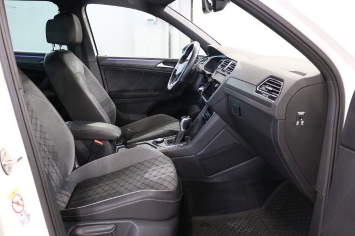 Volkswagen Tiguan Allspace 2.0 TDI SCR DSG 4MOTION R-Line (18)