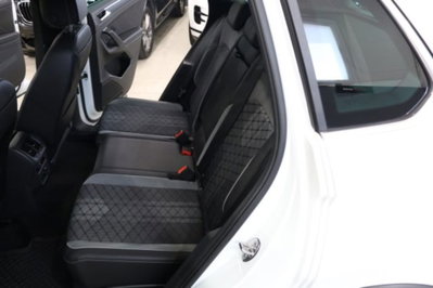 Volkswagen Tiguan Allspace 2.0 TDI SCR DSG 4MOTION R-Line (19)