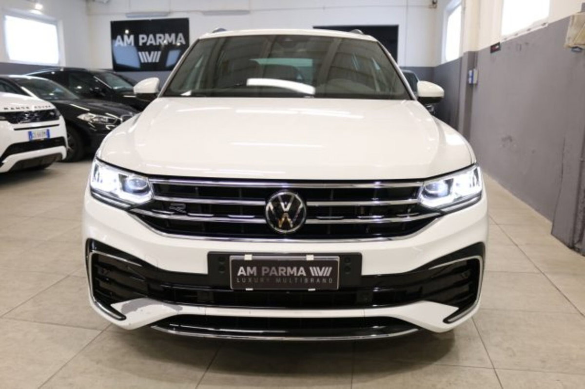 Volkswagen Tiguan Allspace 2.0 TDI SCR DSG 4MOTION R-Line (2)