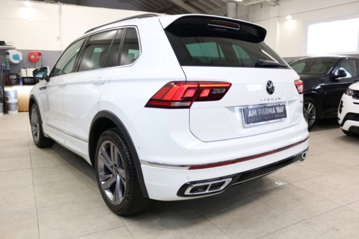 Volkswagen Tiguan Allspace 2.0 TDI SCR DSG 4MOTION R-Line (4)