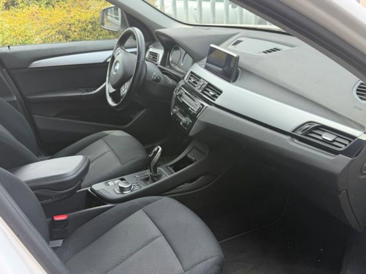 BMW X1 sDrive18d Business Advantage (6)