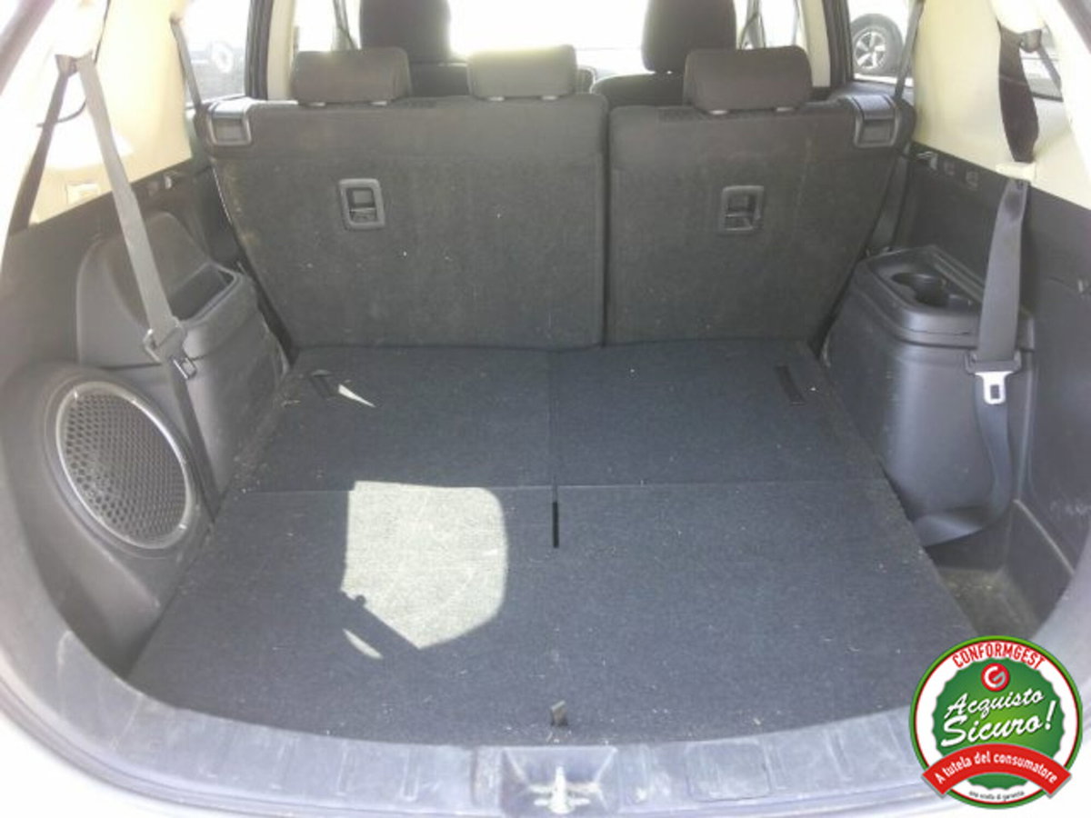 Mitsubishi Outlander 2.2 DI-D 4WD Instyle Plus SDA 7 posti (10)