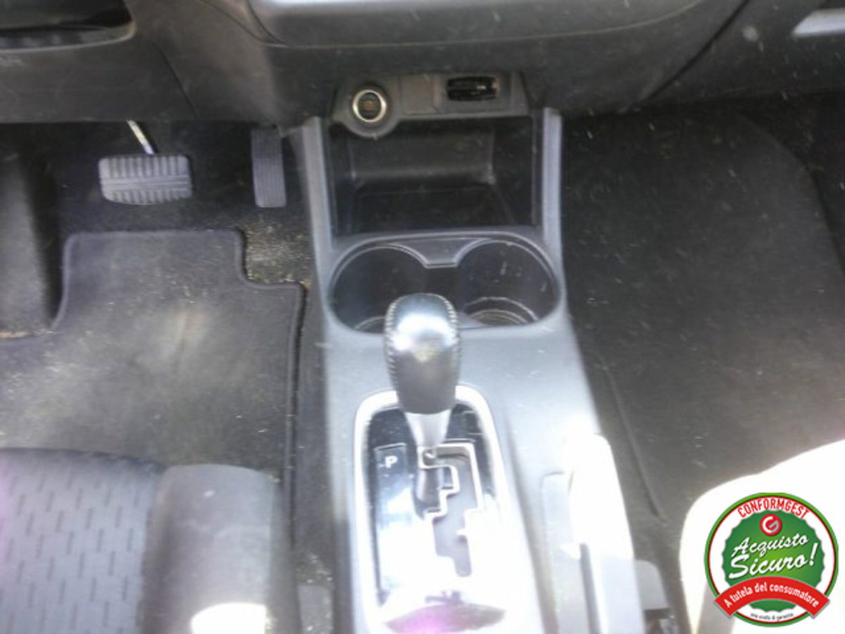 Mitsubishi Outlander 2.2 DI-D 4WD Instyle Plus SDA 7 posti (17)