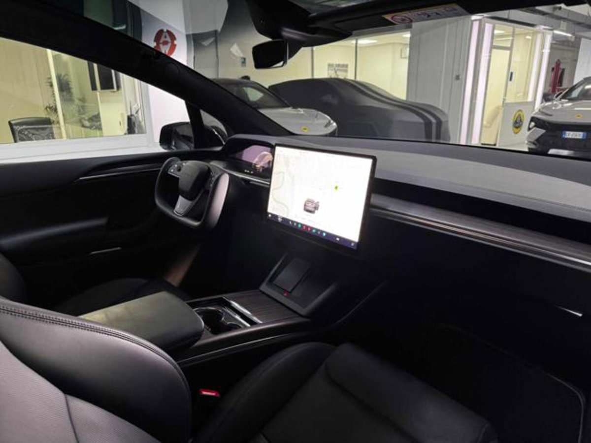 Tesla Model X Model X Long Range AWD (16)