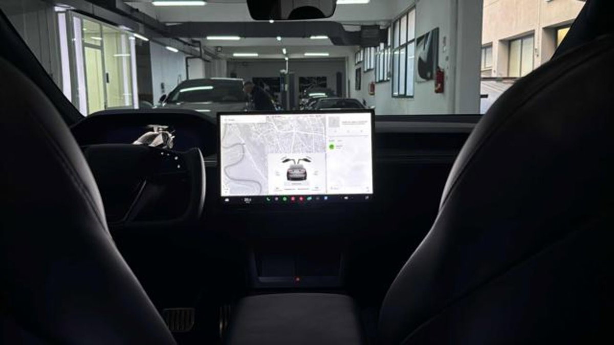 Tesla Model X Model X Long Range AWD (19)