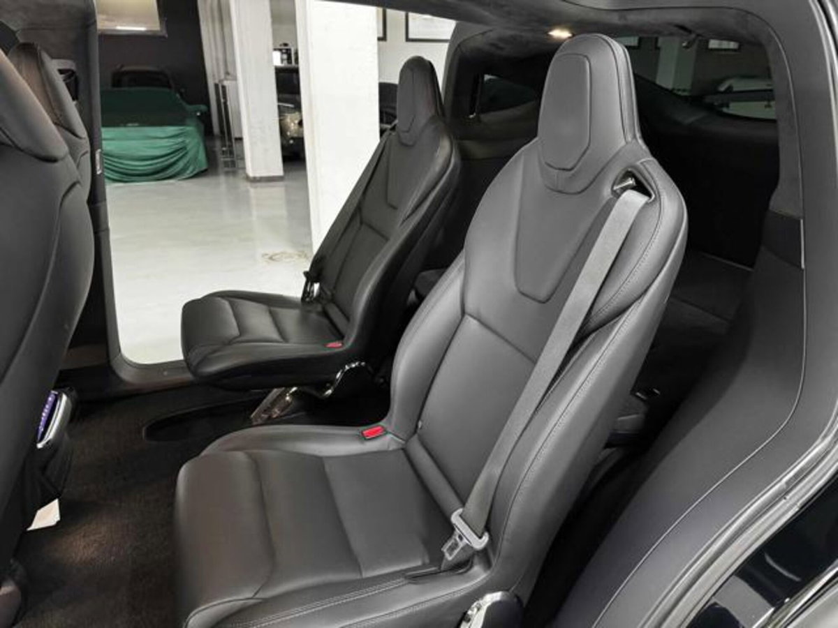 Tesla Model X Model X Long Range AWD (7)