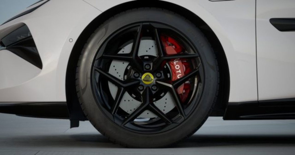 Lotus Emeya S (7)