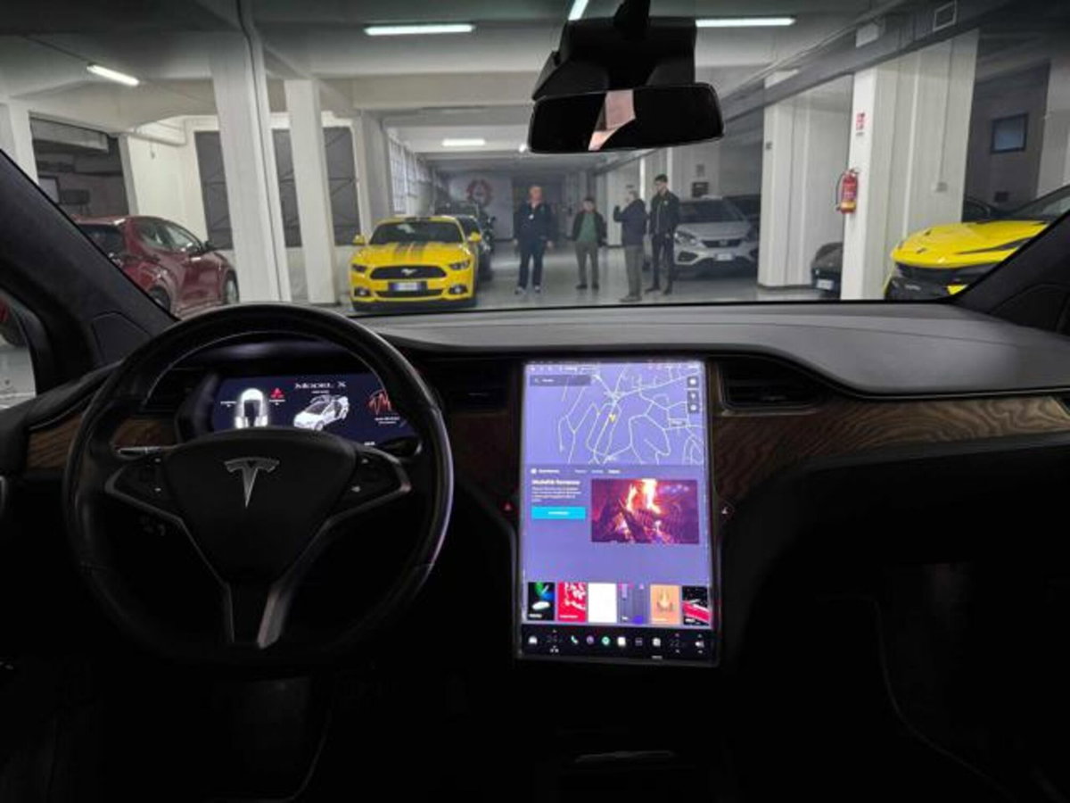 Tesla Model X Model X Long Range AWD (11)