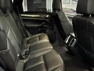 Porsche Cayenne 3.0 S E-Hybrid (10)