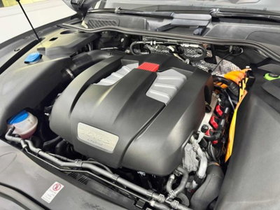 Porsche Cayenne 3.0 S E-Hybrid (17)
