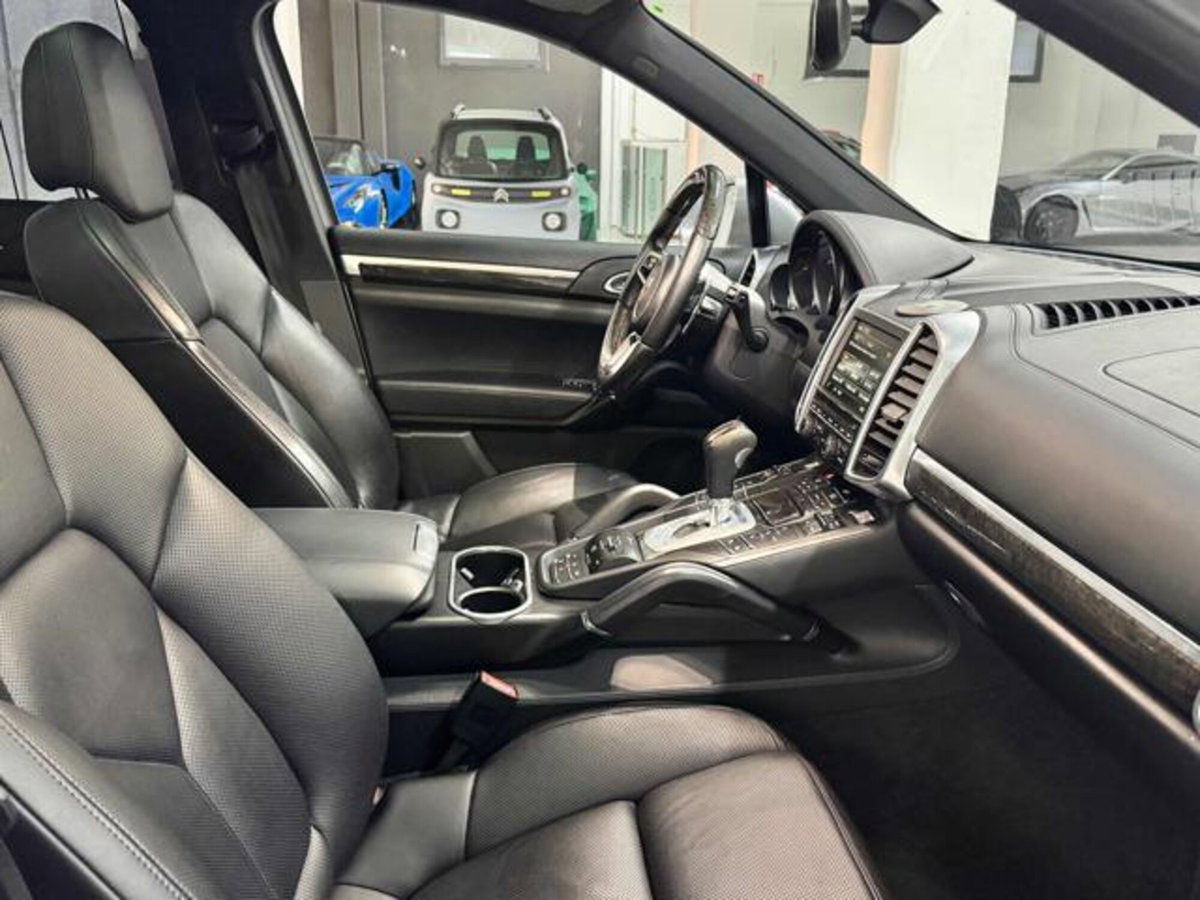 Porsche Cayenne 3.0 S E-Hybrid (4)