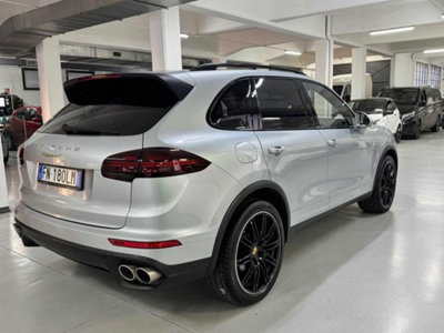 Porsche Cayenne 3.0 S E-Hybrid (5)