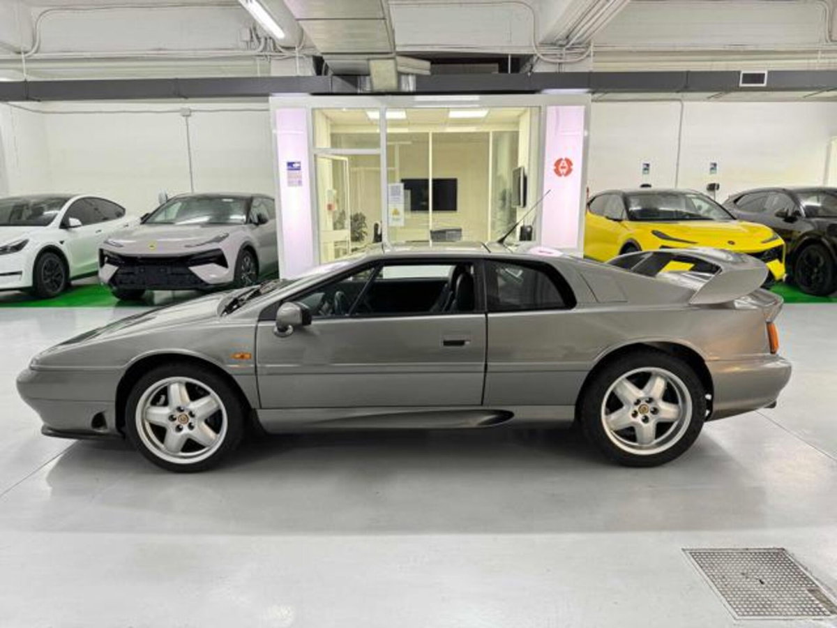 Lotus Esprit 2.0i turbo cat GT3 (16)