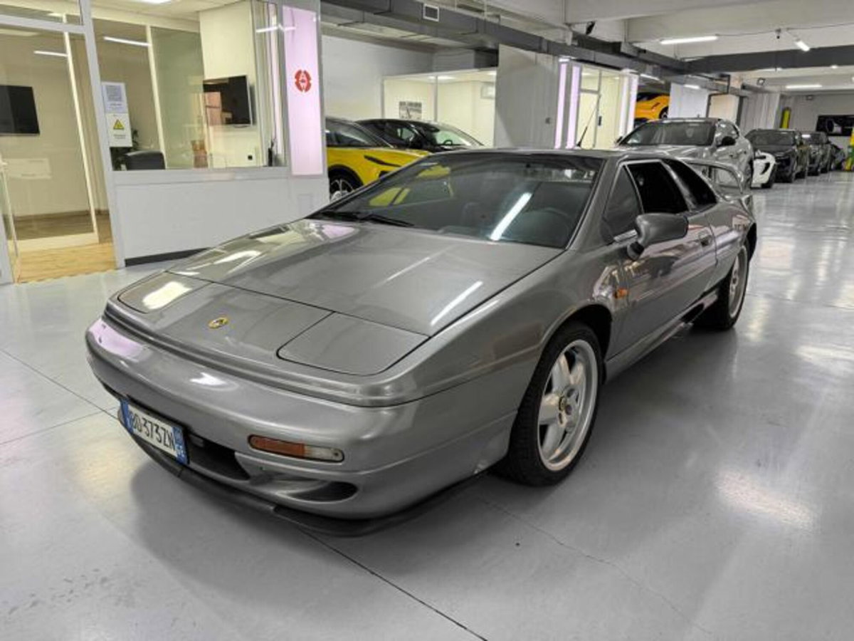 Lotus Esprit 2.0i turbo cat GT3 (3)