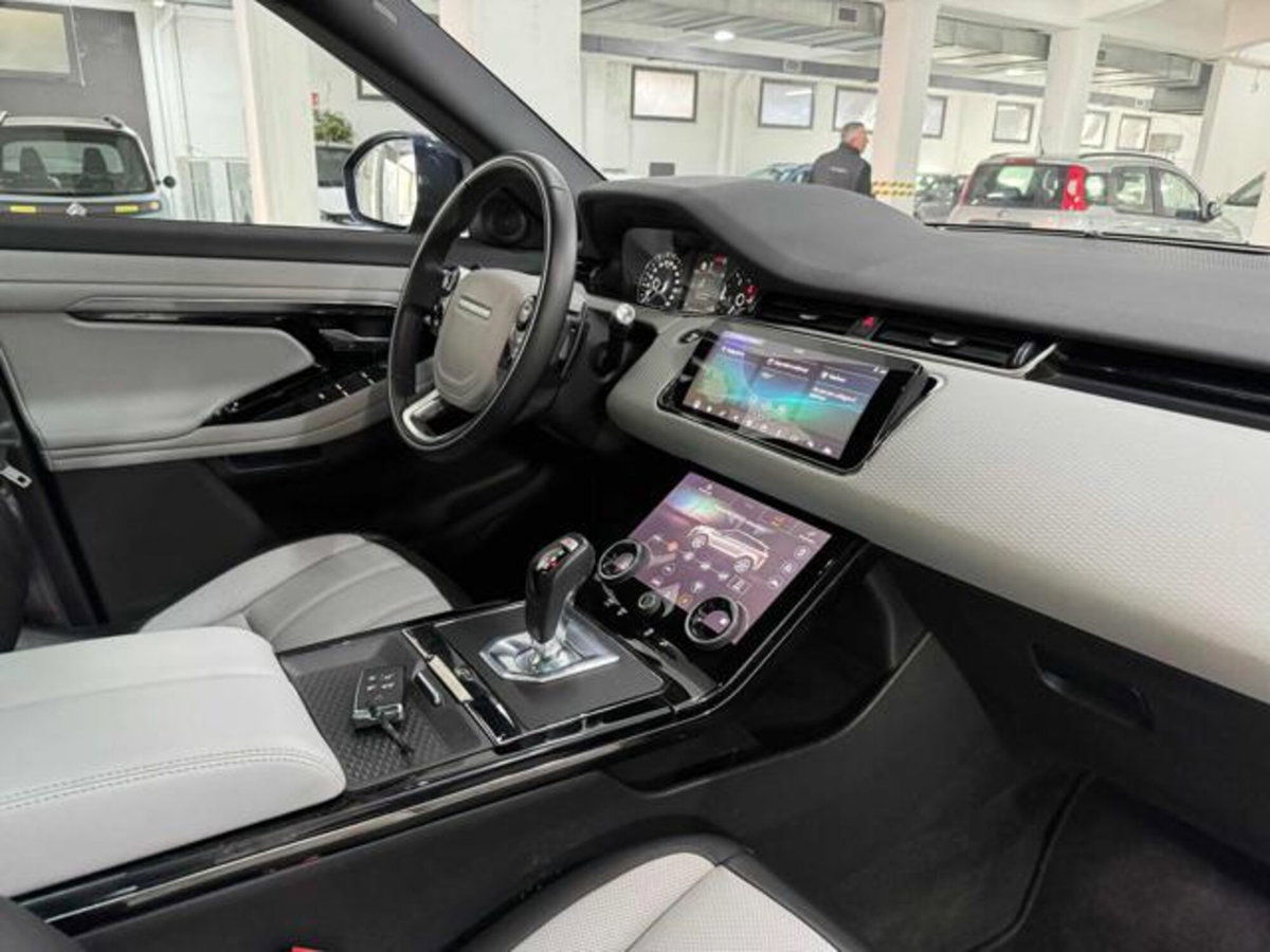 Land Rover Range Rover Evoque 2.0D I4-L.Flw 150CV AWD Auto R-Dynamic SE (9)